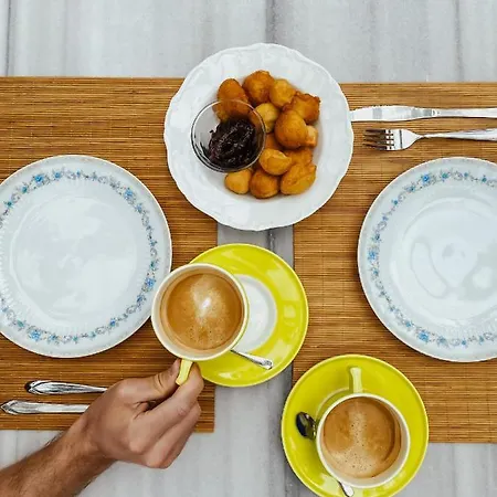 Elea Casa de hóspedes Himare